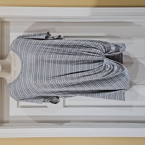 Levie Knot Front Knit Top